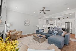 8057 Laurel Ash Ave. photo 4