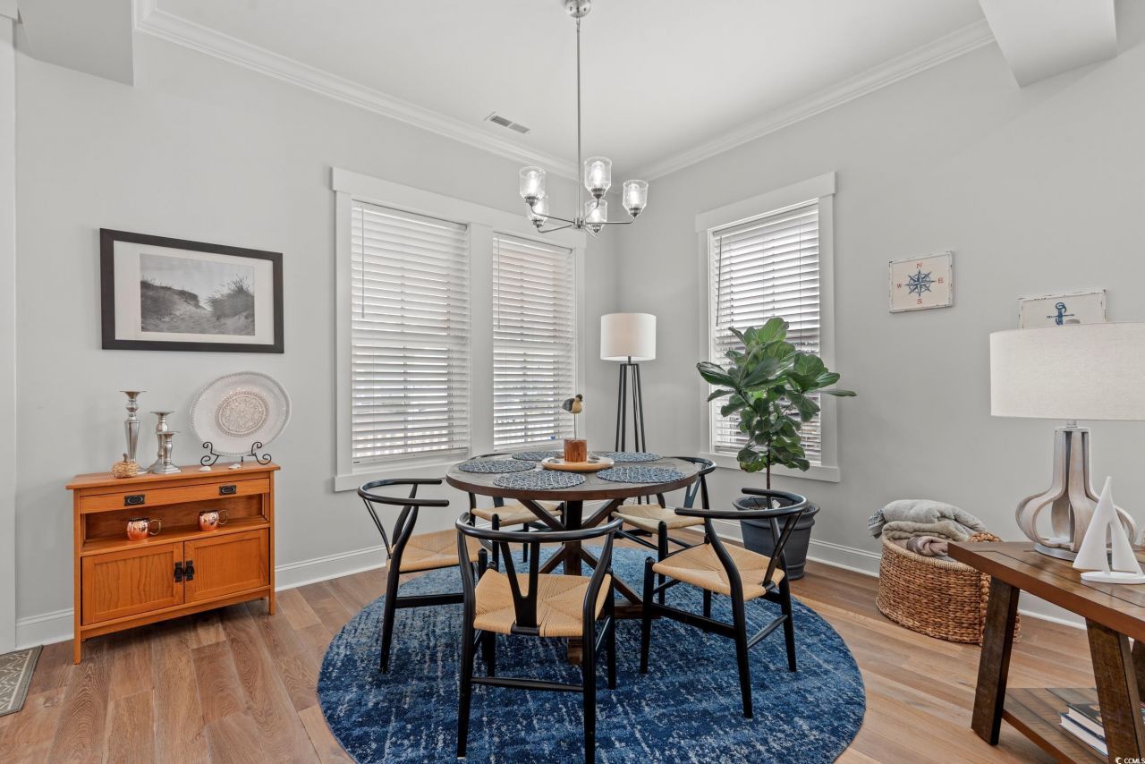 8057 Laurel Ash Ave. Photo 9