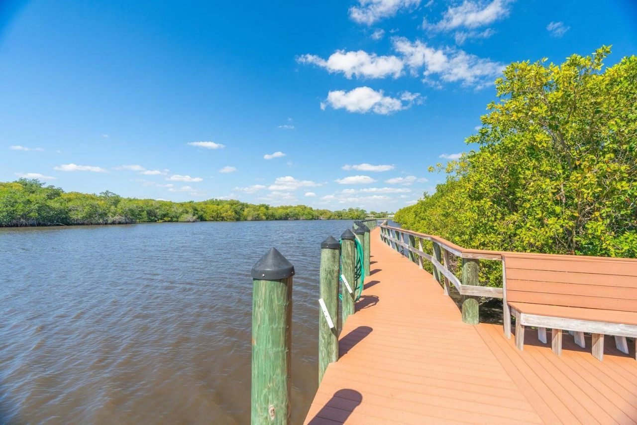 450 SW South River Drive, Unit 207, Stuart, FL 34997 Photo