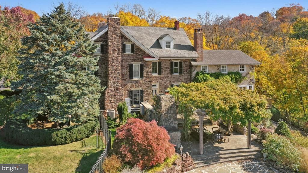 2332 KUNSMAN ROAD, QUAKERTOWN, PA 18951