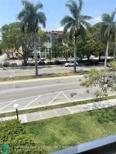 2000 Atlantic Shores Boulevard, Unit 306, Hallandale Beach, FL 33009 Photo