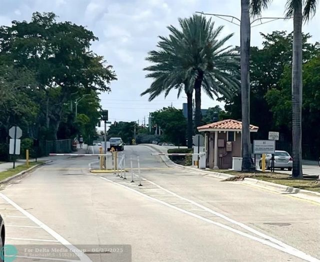 2000 Atlantic Shores Boulevard, Unit 306, Hallandale Beach, FL 33009 Photo