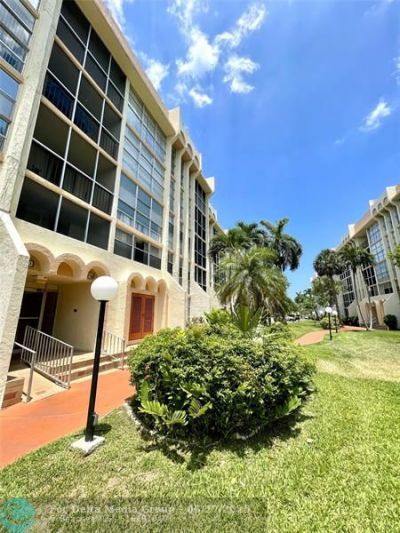 2000 Atlantic Shores Boulevard, Unit 306, Hallandale Beach, FL 33009 Photo