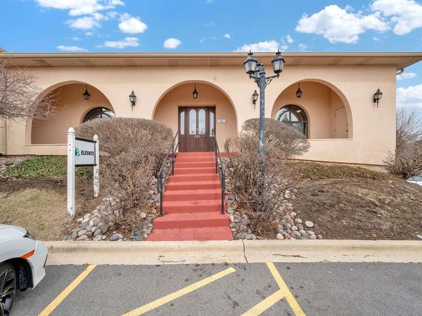 1754 N Washington Street, Unit 128, Naperville, IL 60563