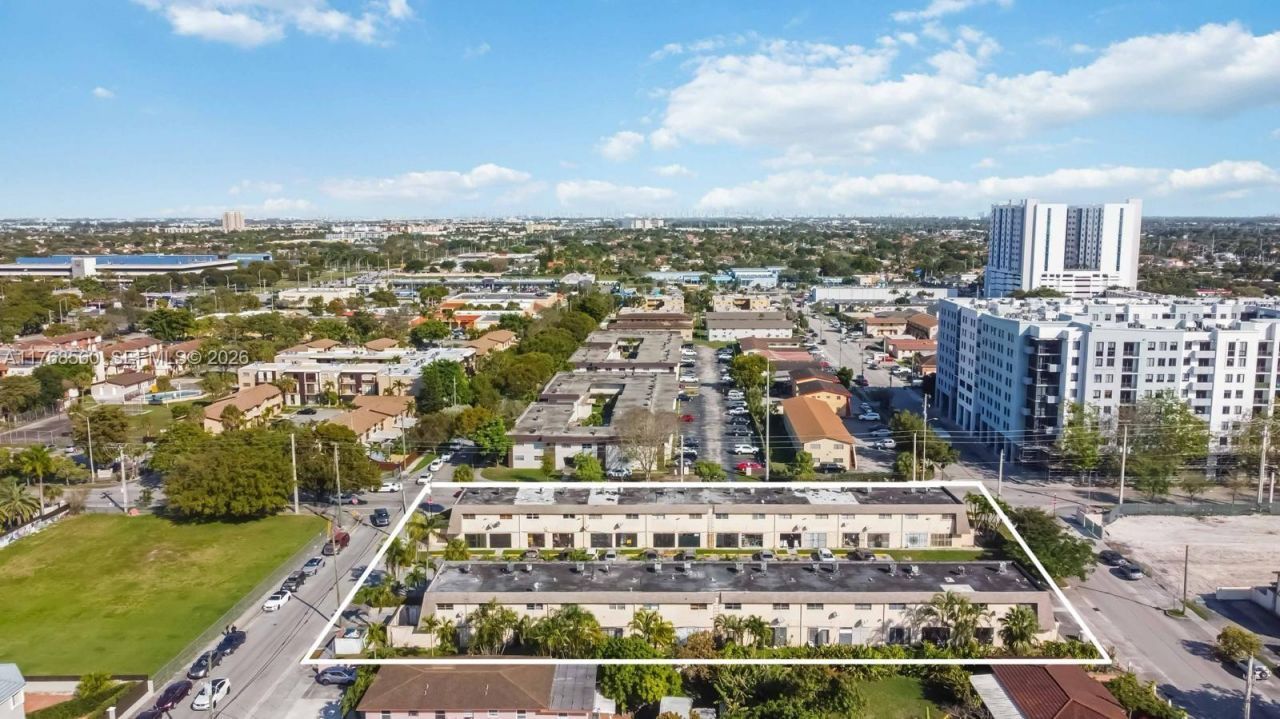 10904 SW 2nd, Sweetwater, FL 33174 Photo