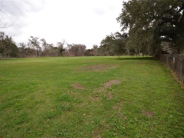 16051 HWY 631 Highway, Paradis, LA 70080