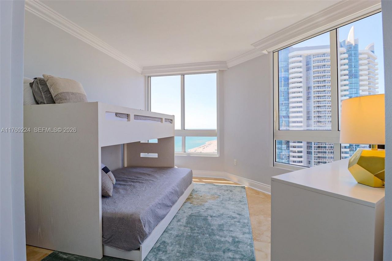 6365 Collins Ave, Unit 1903, Miami Beach, FL 33141 Photo
