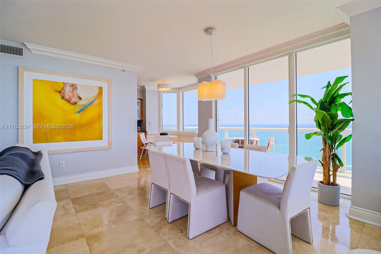 6365 Collins Ave, Unit 1903, Miami Beach, FL 33141 Photo