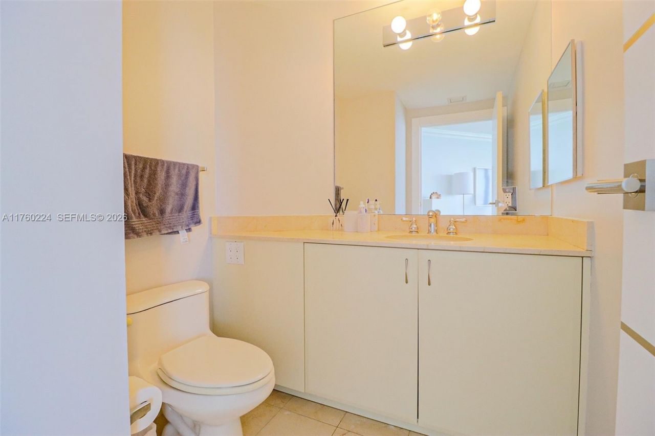 6365 Collins Ave, Unit 1903, Miami Beach, FL 33141 Photo