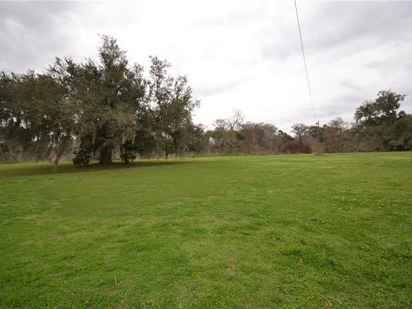 16047 HWY 631 Highway, Paradis, LA 70080