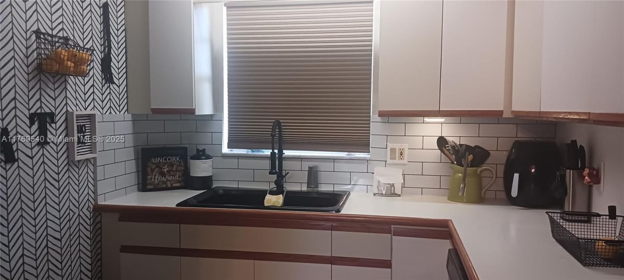 1600 Tallwood Ave, Unit 308, Hollywood, FL 33021 Photo