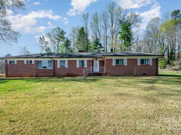 724 Rocky River Road W, Charlotte, NC 28213