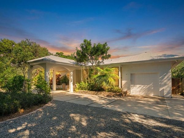 120 S Coco Plum Road, KEY LARGO, FL 33037