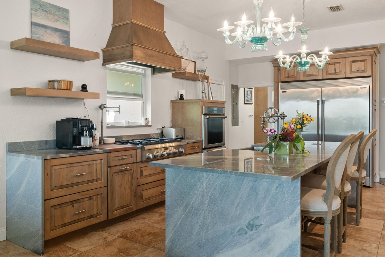 120 S Coco Plum Road, Key Largo, FL 33037 Photo