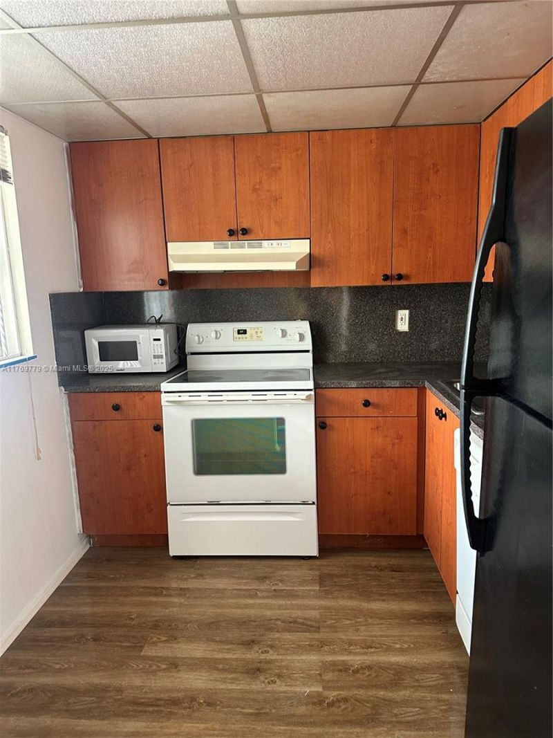 Please Call For Address, Unit 801, Miami, FL 33169 Photo