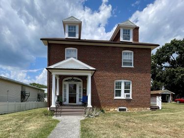 506 E. Liberty Street, Charles Town, WV 25414