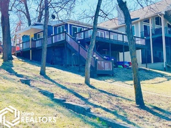 144 Center Point Drive, Montezuma, IA 50171