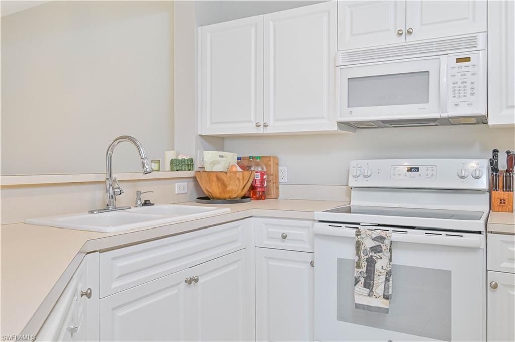 3957 Pomodoro Cir, Unit 304, Cape Coral, FL 33909 Photo