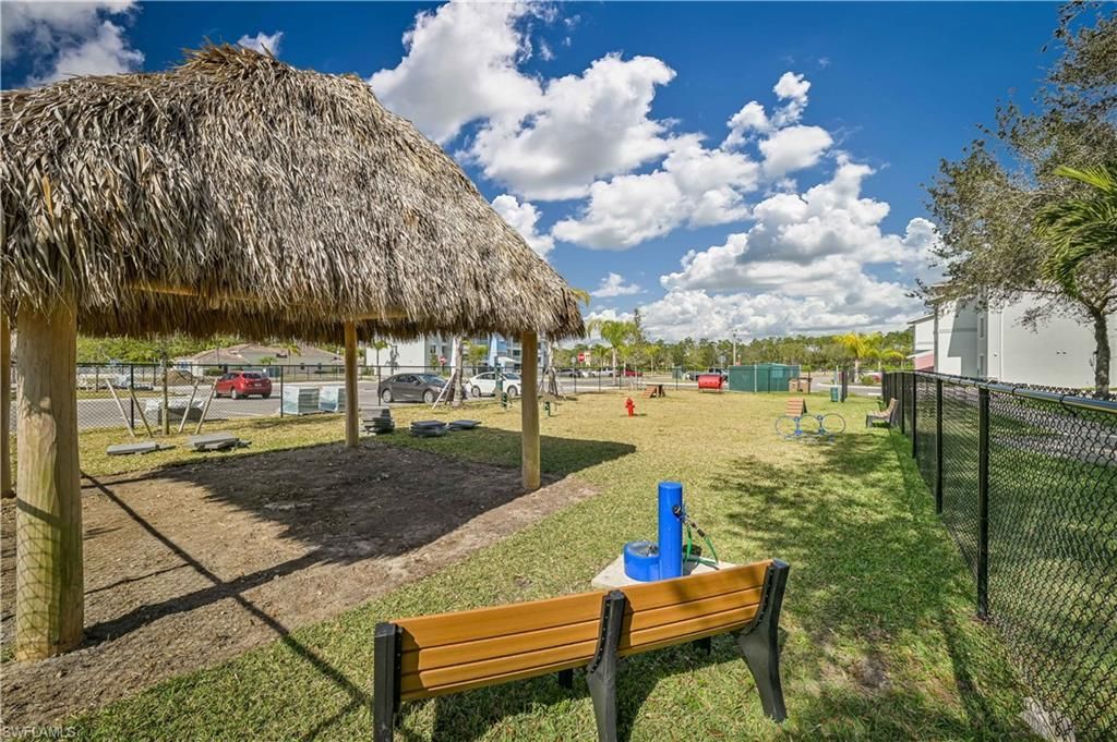 3957 Pomodoro Cir, Unit 304, Cape Coral, FL 33909 Photo