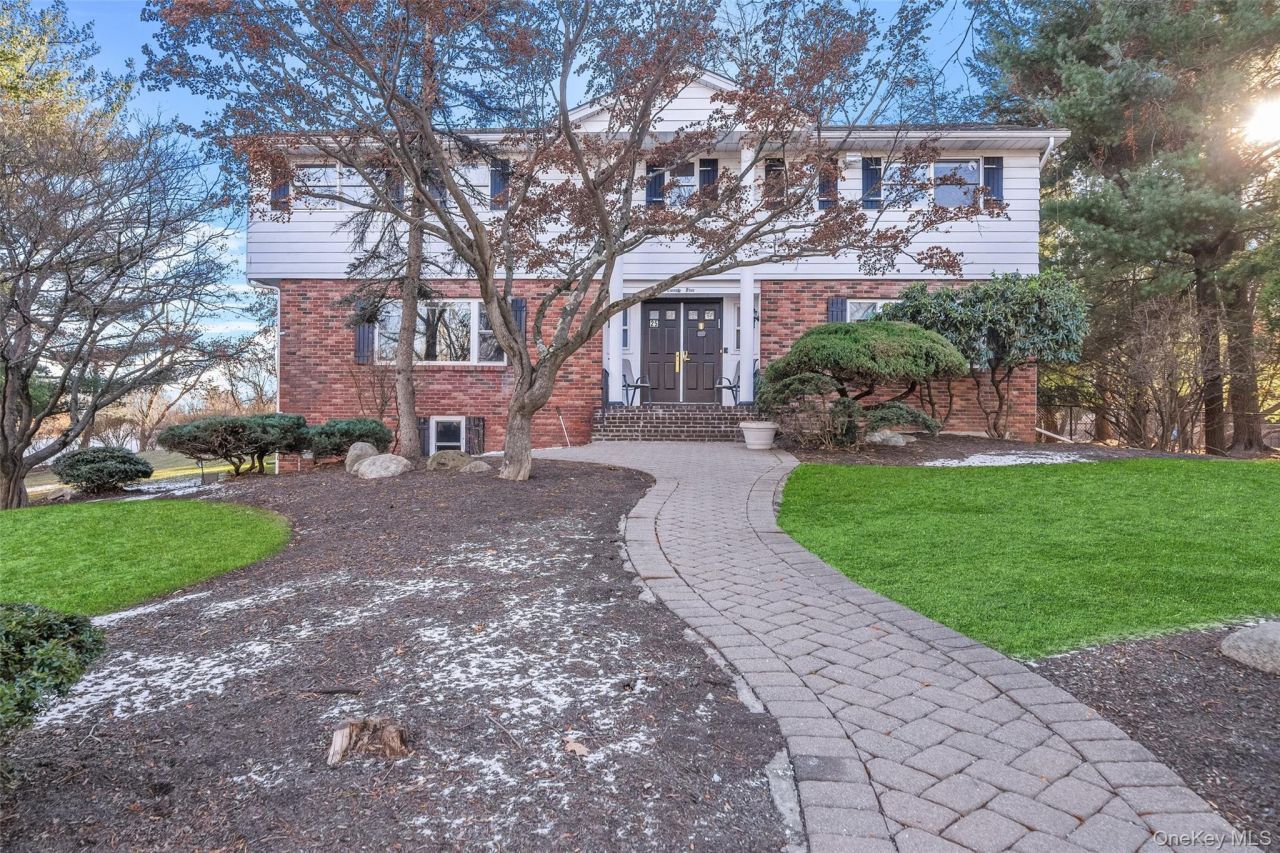 25 Smolley Drive, Monsey, NY 10952 Main Photo