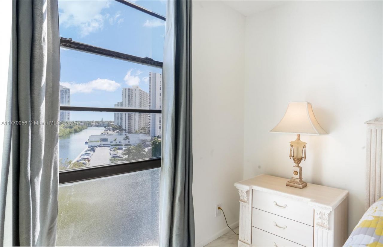 3475 N Country Club Dr, Unit 818, Aventura, FL 33180 Photo