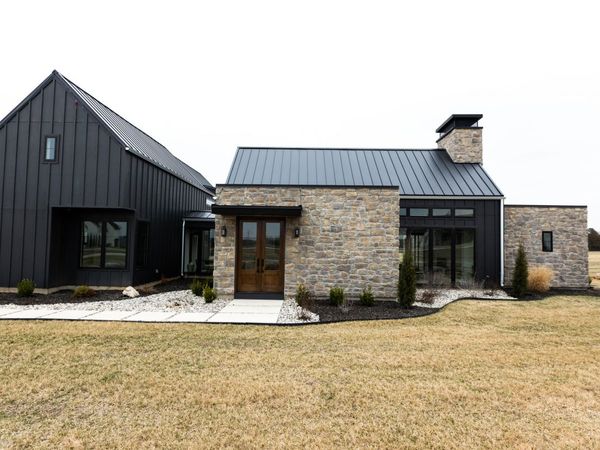 178 E Wisteria Lane, Ozark, MO 65721