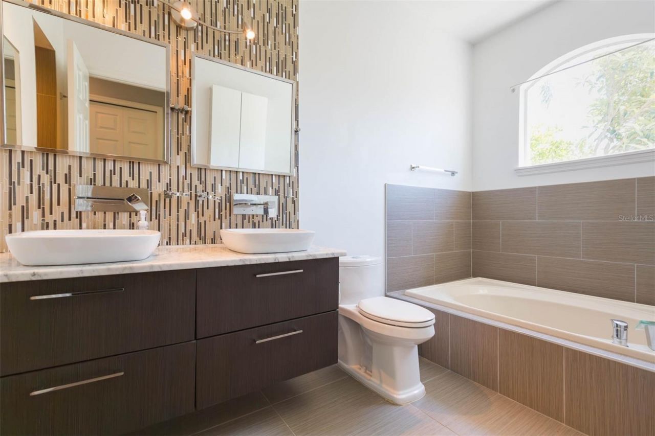 6426 31st Street S, Saint Petersburg, FL 33712 Photo