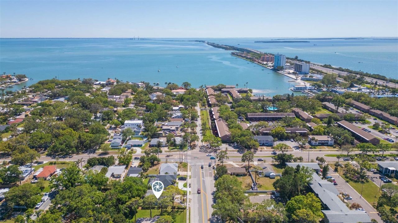 6426 31st Street S, Saint Petersburg, FL 33712 Photo