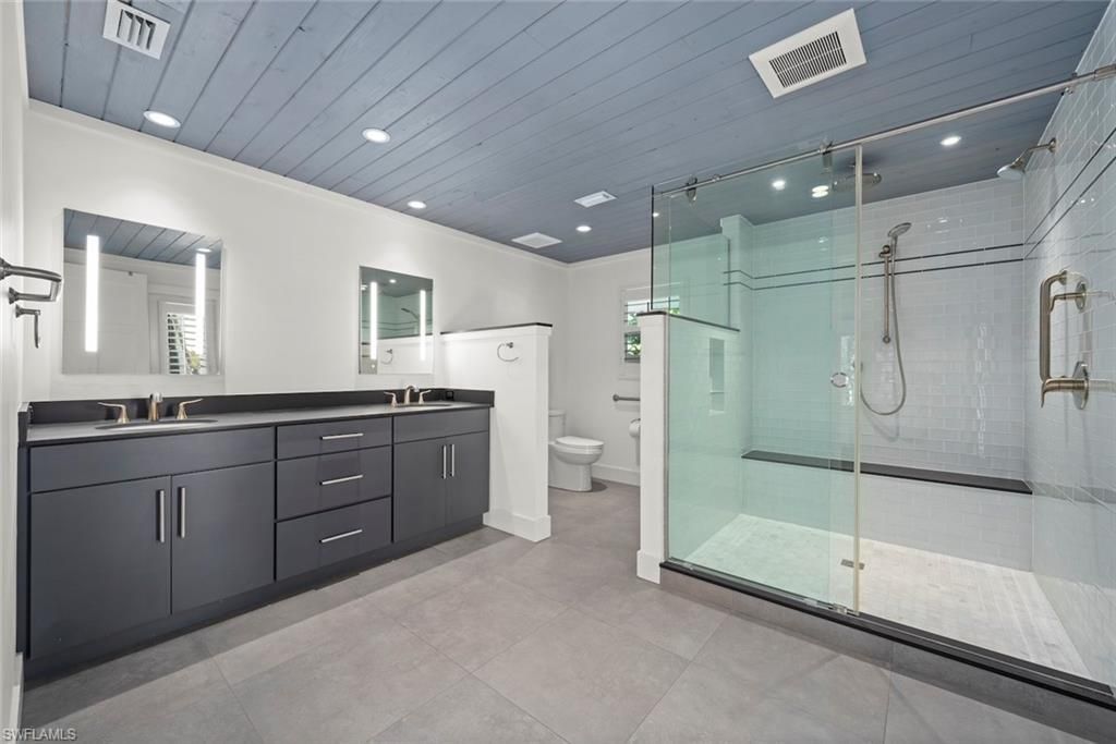 16886 Captiva Dr, Captiva, FL 33924 Photo