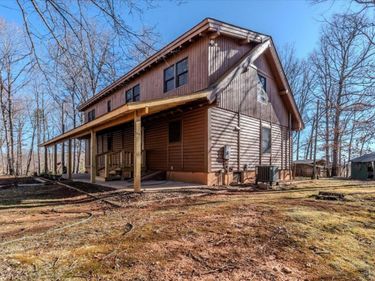 2192 Hixburg Road, Pamplin, VA 23958