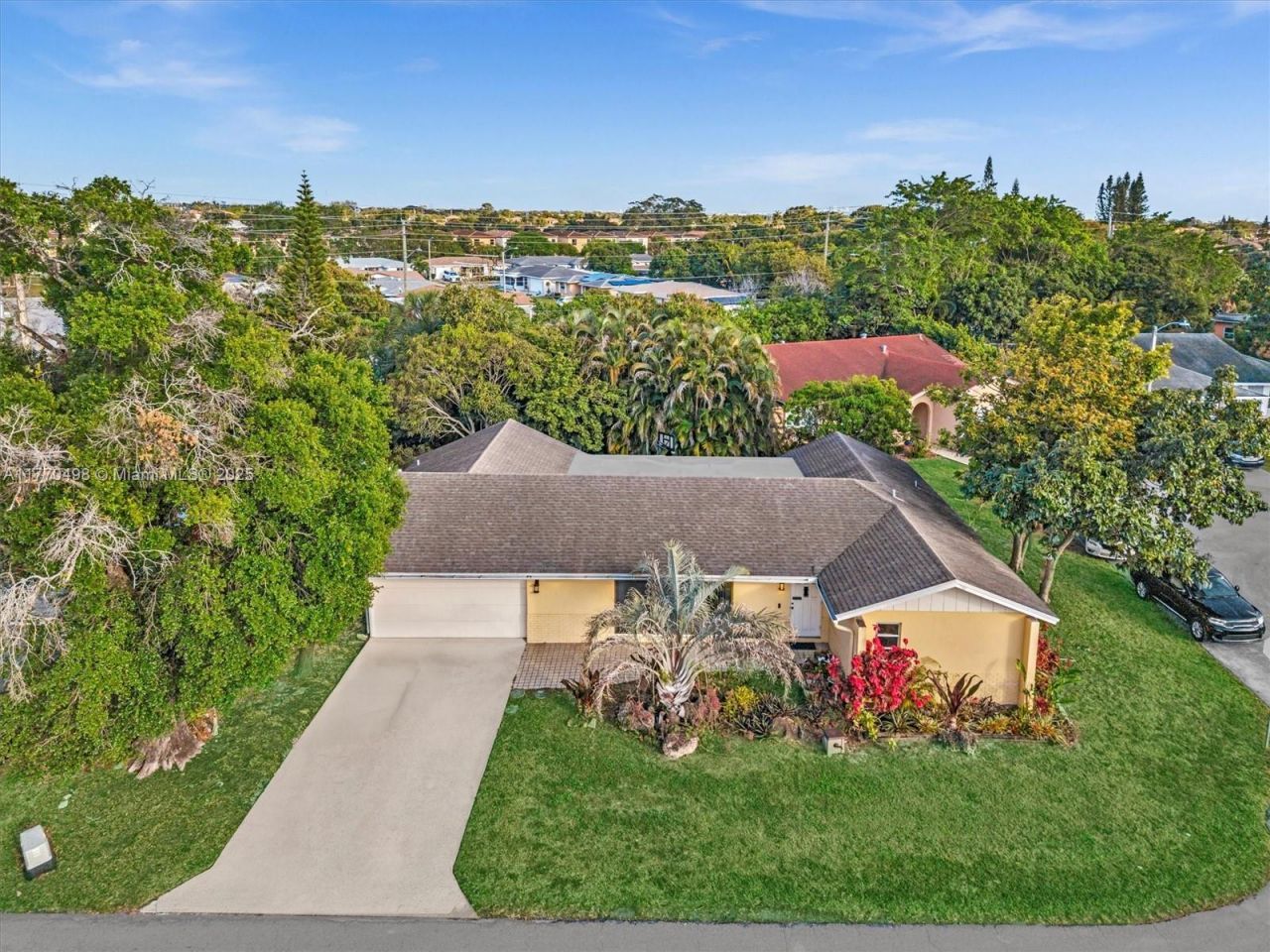 5404 Bayberry Ln, Tamarac, FL 33319 Photo