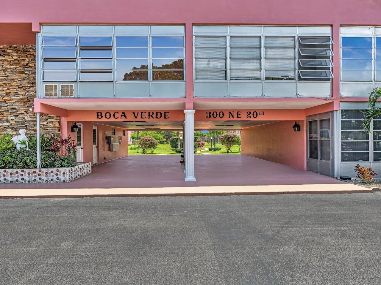 300 NE 20th Street, Unit 605, Boca Raton, FL 33431 Photo