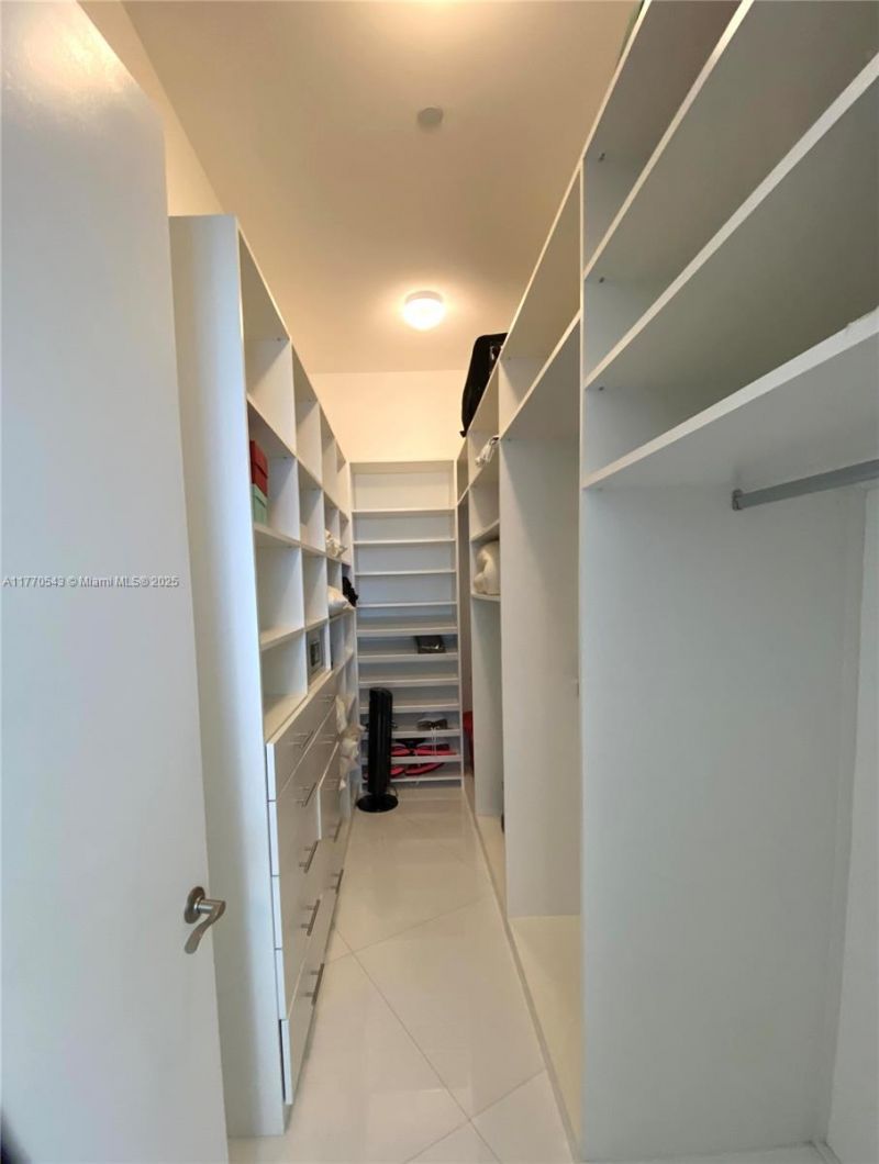 15811 Collins Ave, Unit 4207, Sunny Isles Beach, FL 33160 Photo