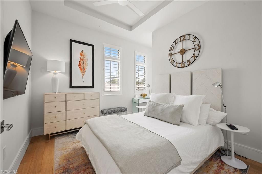 101 8th St S, Unit 206, Naples, FL 34102 Photo