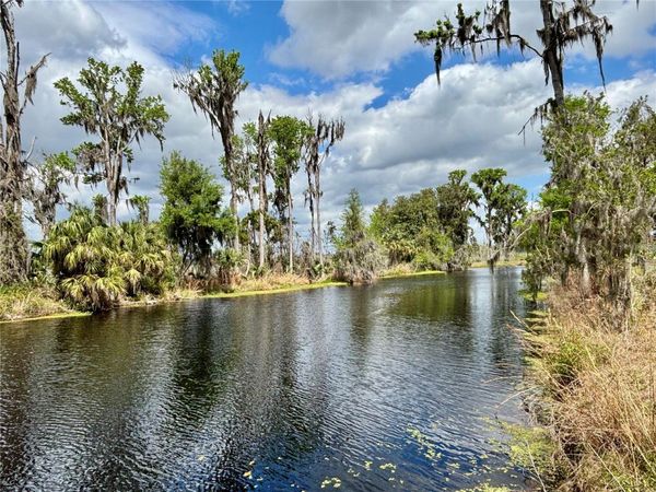 216 LITTLE ORANGE LAKE DRIVE, HAWTHORNE, FL 32640