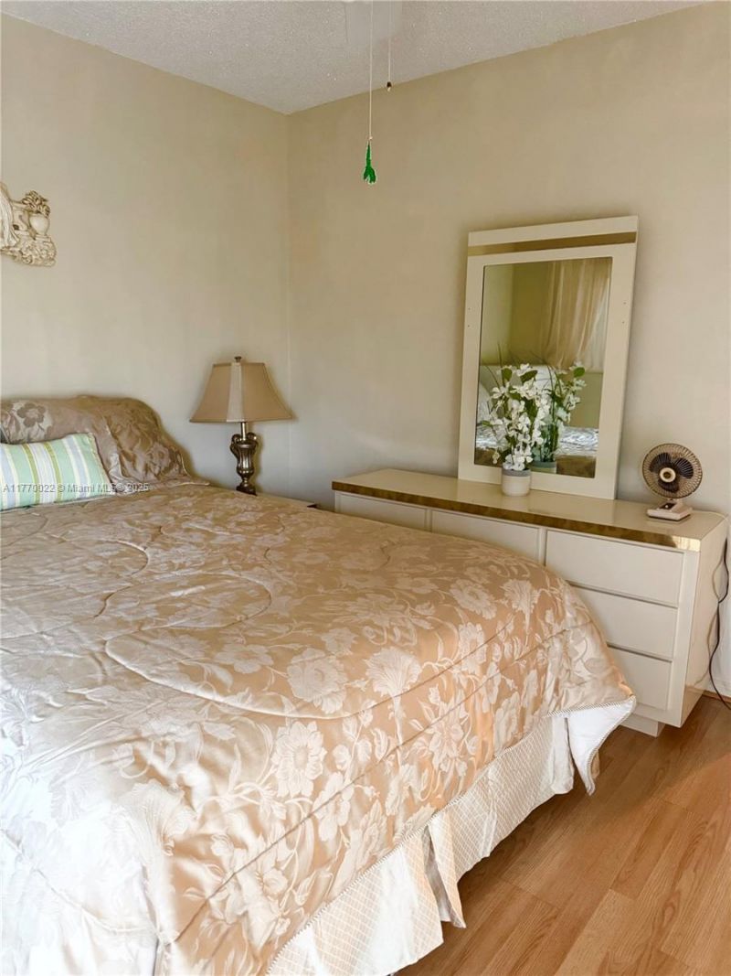 900 Atlantic Shores Blvd, Unit 220, Hallandale Beach, FL 33009 Photo