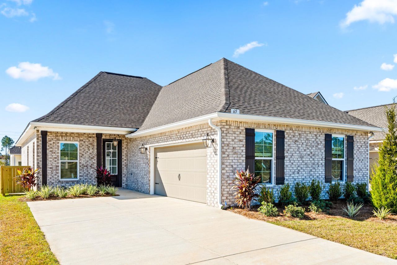 65 Butterfly Bend, Freeport, FL 32439 Main Photo