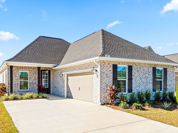 65 Butterfly Bend, Freeport, FL 32439