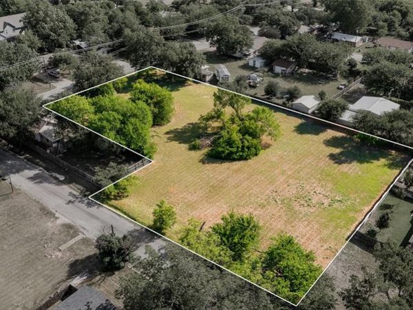 1280 W Cage Street, Stephenville, TX 76401