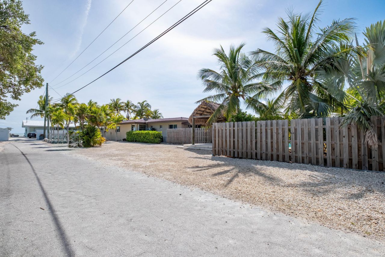 900 101st Street Ocean Street, Marathon, FL 33050 Photo