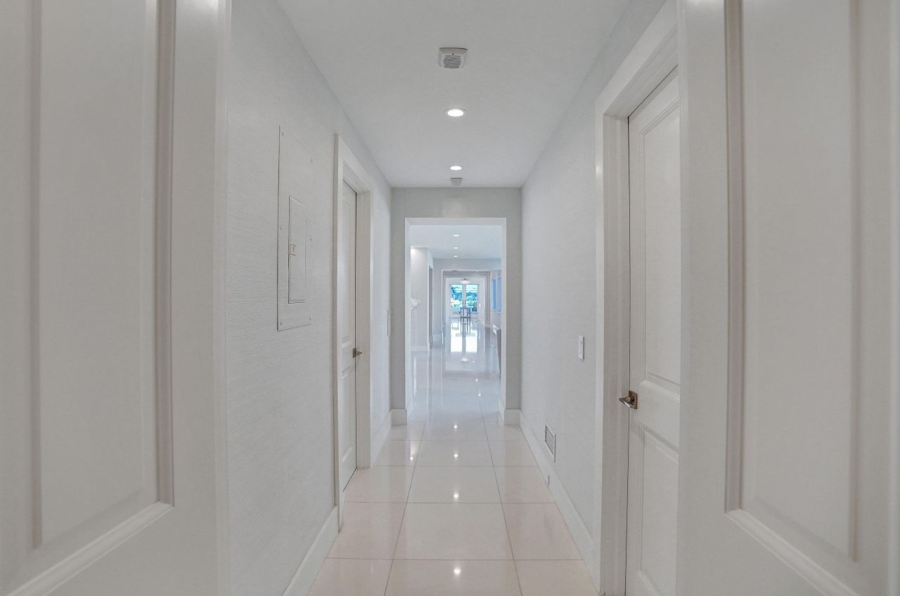 44 Cocoanut Row, Unit B310, Palm Beach, FL 33480 Photo