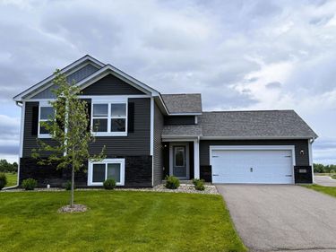 521 Douglas Drive S, Annandale, MN 55302