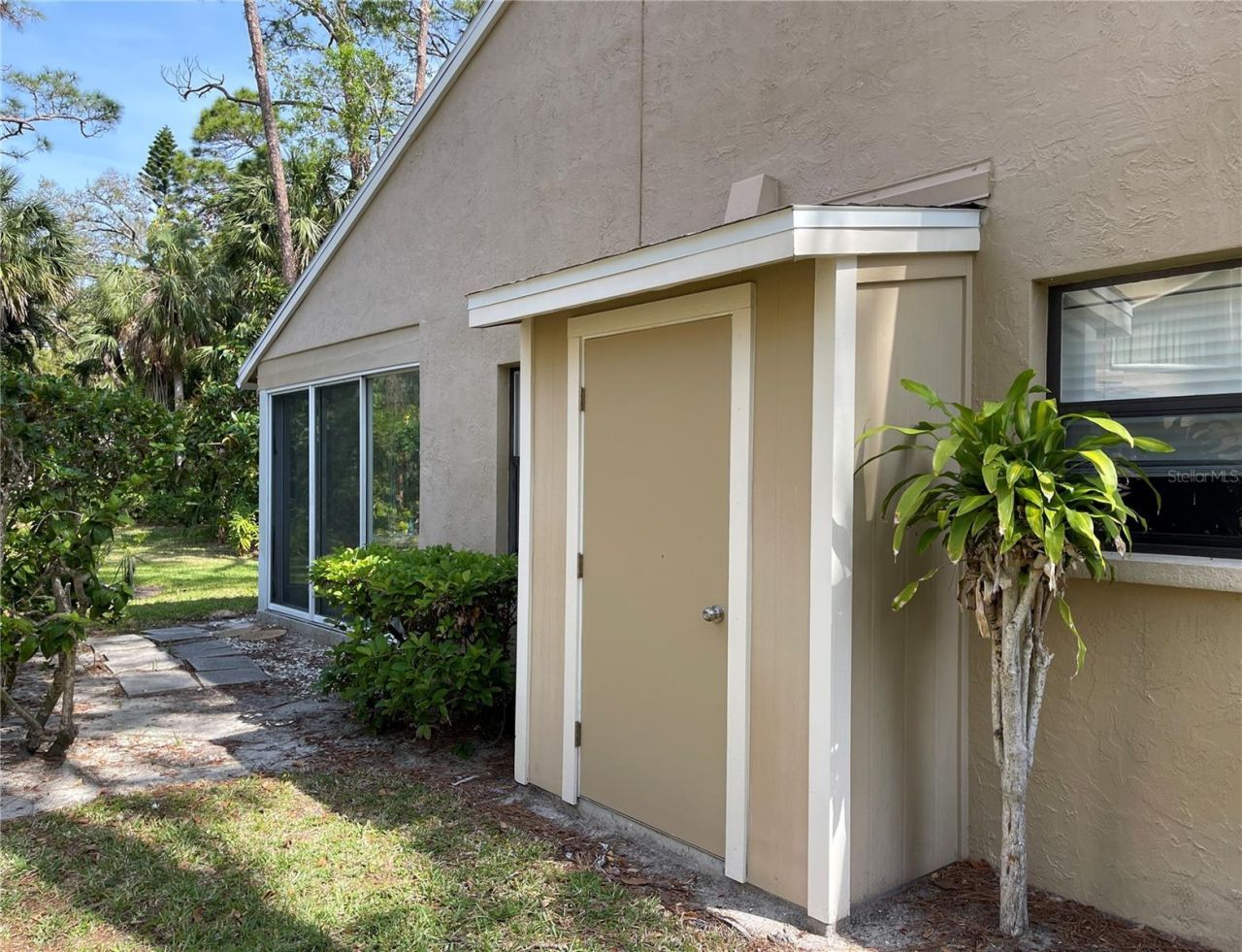 4944 Village Gardens Drive, Unit 151, Sarasota, FL 34234 Photo