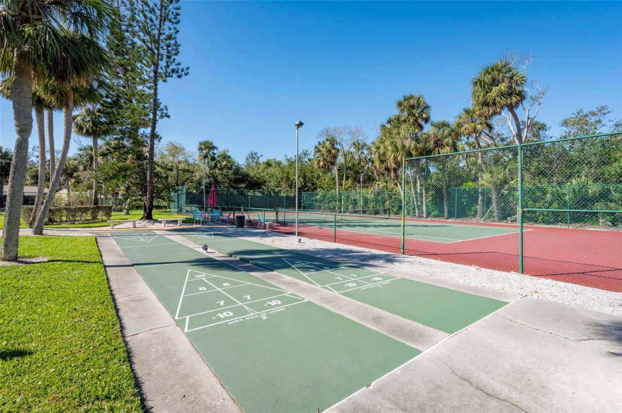 4944 Village Gardens Drive, Unit 151, Sarasota, FL 34234 Photo