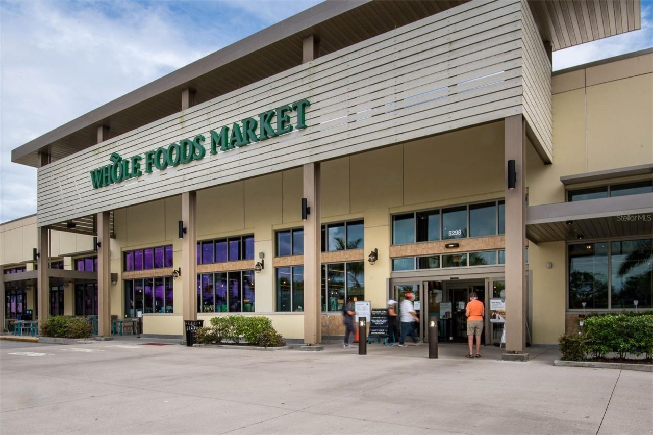 4944 Village Gardens Drive, Unit 151, Sarasota, FL 34234 Photo