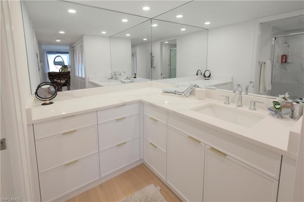 4005 Gulf Shore Blvd N, Unit 1105, Naples, FL 34103 Photo