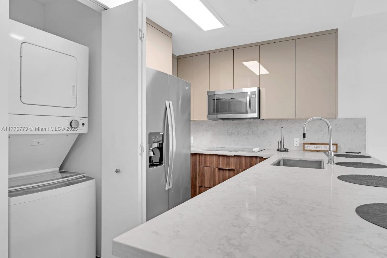 15450 NW 2nd Ave, Unit 15450, Miami, FL 33169 Photo