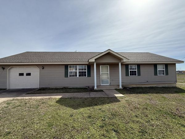 184 N St Louis Street, Welch, OK 74369