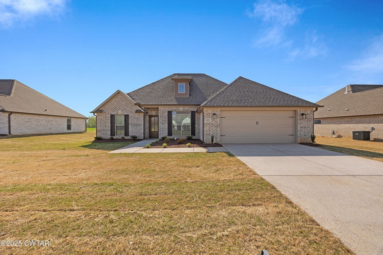 87 Garrison Drive, Jackson, TN 38305 Main Photo