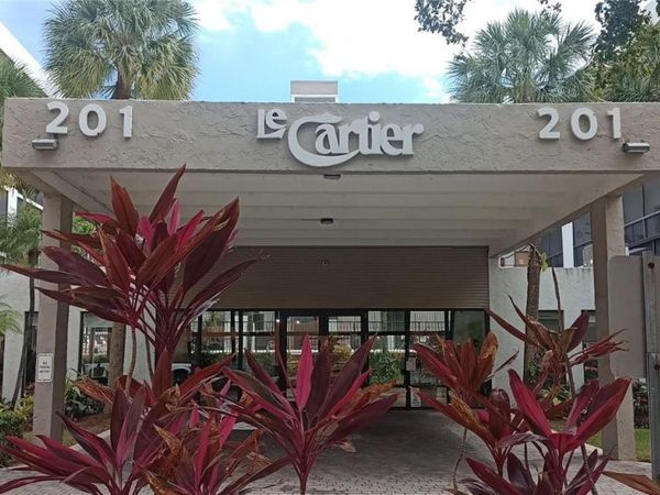 201 178th Dr, Unit 234, Sunny Isles Beach, FL 33160